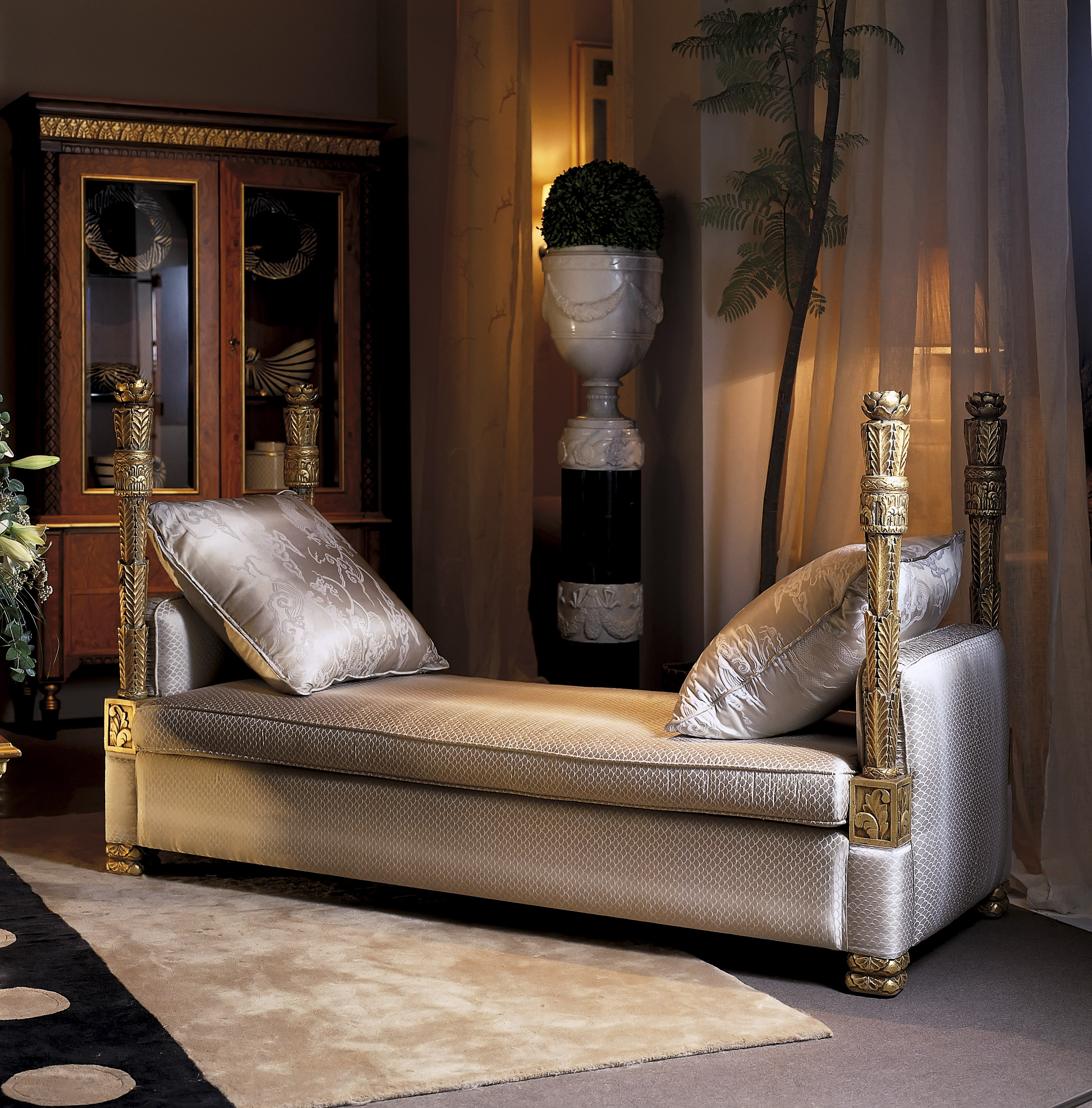 classic chaise lounge, traditional chaise lounge